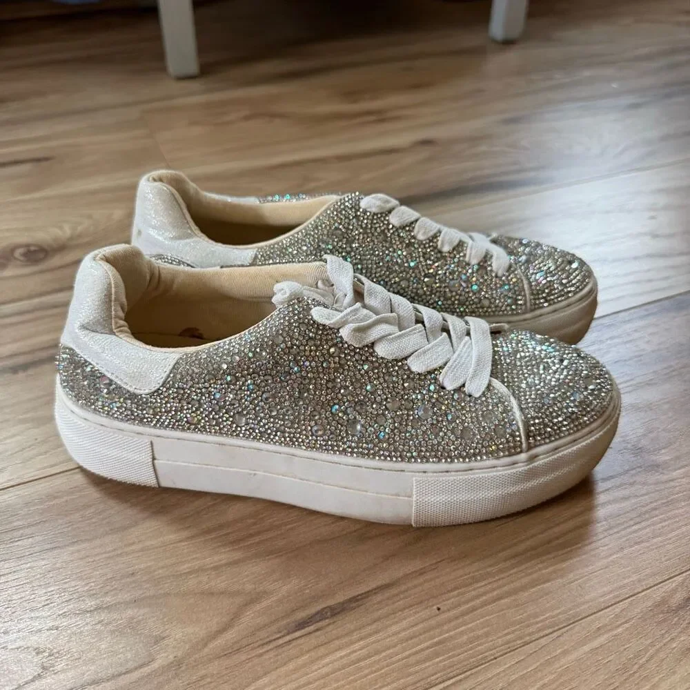 Betsey Johnson Women’s White Silver Sidny Platform Rhinstone Sneaker Size 6.5M